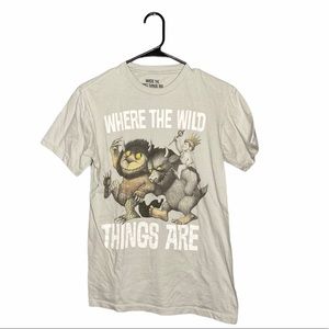 Where the wild things are graphic t-shirt
